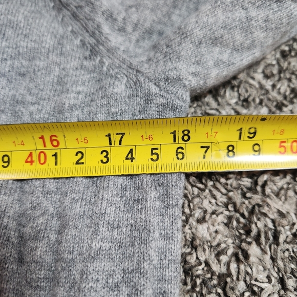 Quince Heather Gray Cashmere Cardigan Size Small - Picture 13 of 15